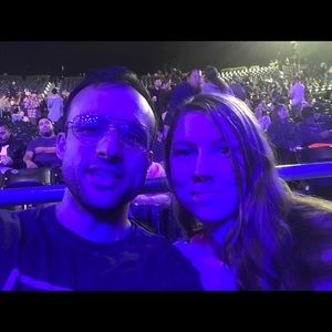 Meet your Posher, Adrian